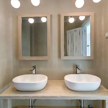 Вилла Beachfront Mykon