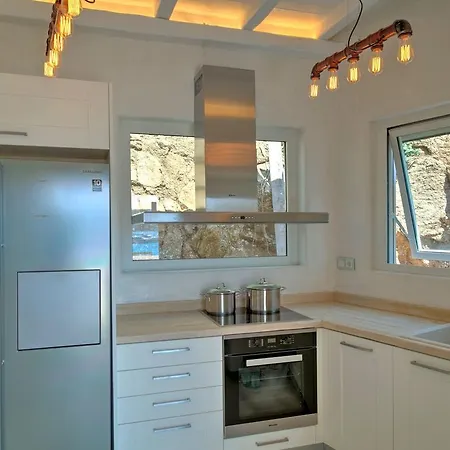 Beachfront Mykon Вилла *